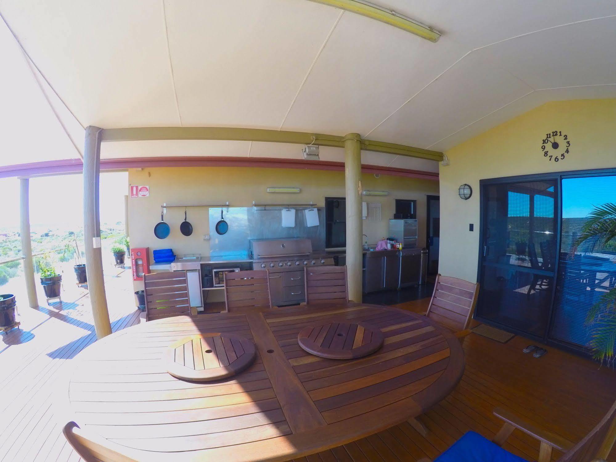 On The Deck @ Shark Bay Bed & Breakfast Denham Exterior photo